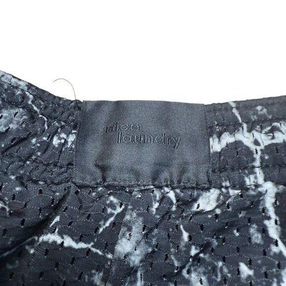 Nice laundry 4” pocket marble shorts black large - Picture 7 of 9
